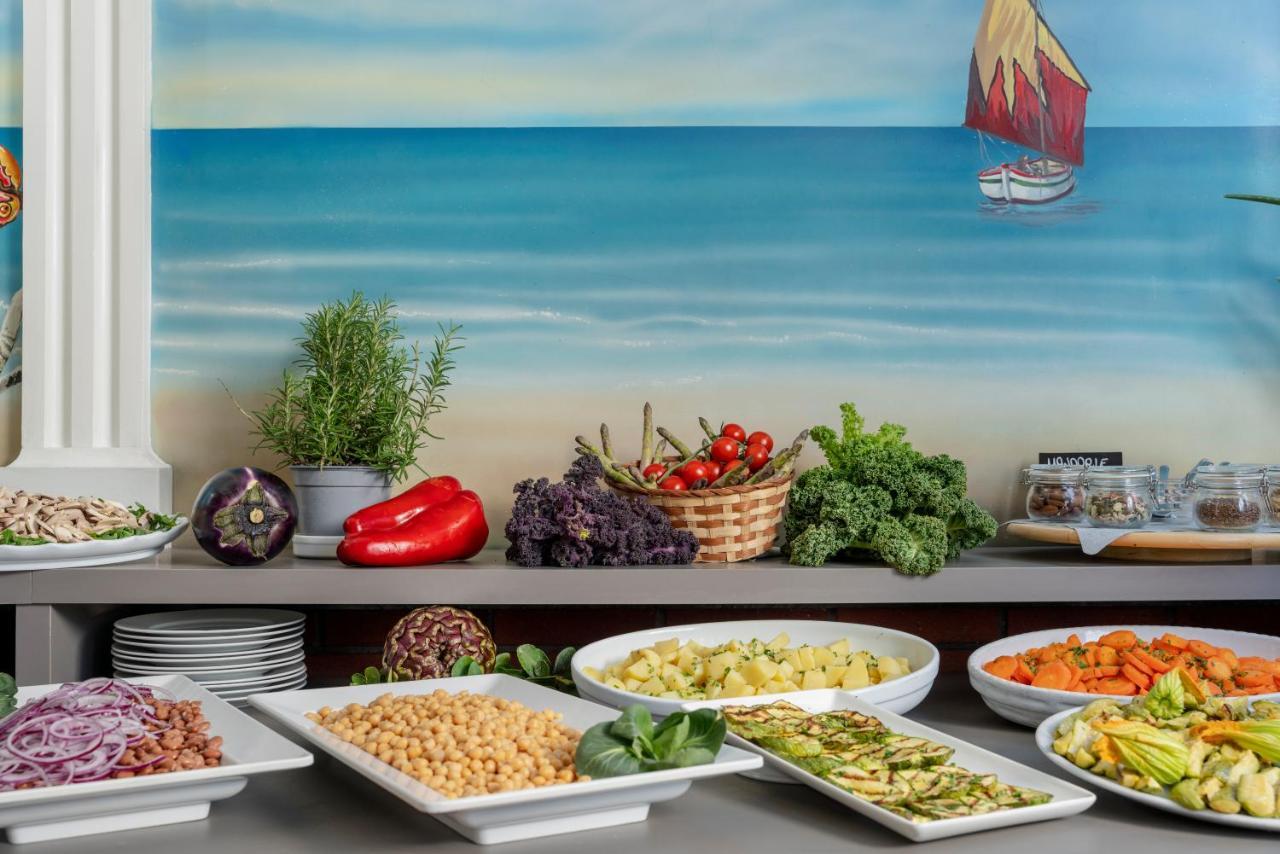 Albergo Ristorante Pozzi Bellaria-Igea Marina Exterior photo